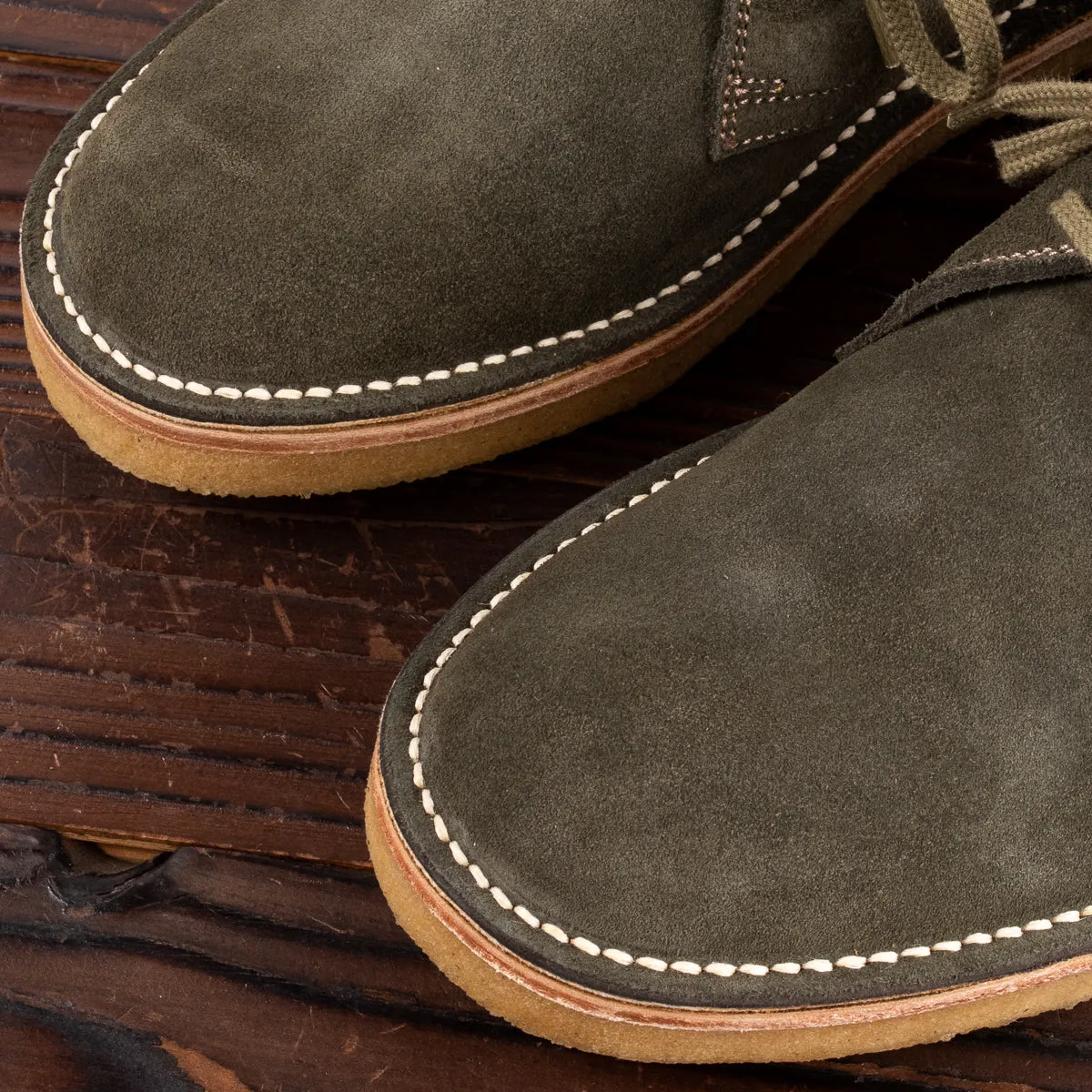 Desert Boots - Olive Suede