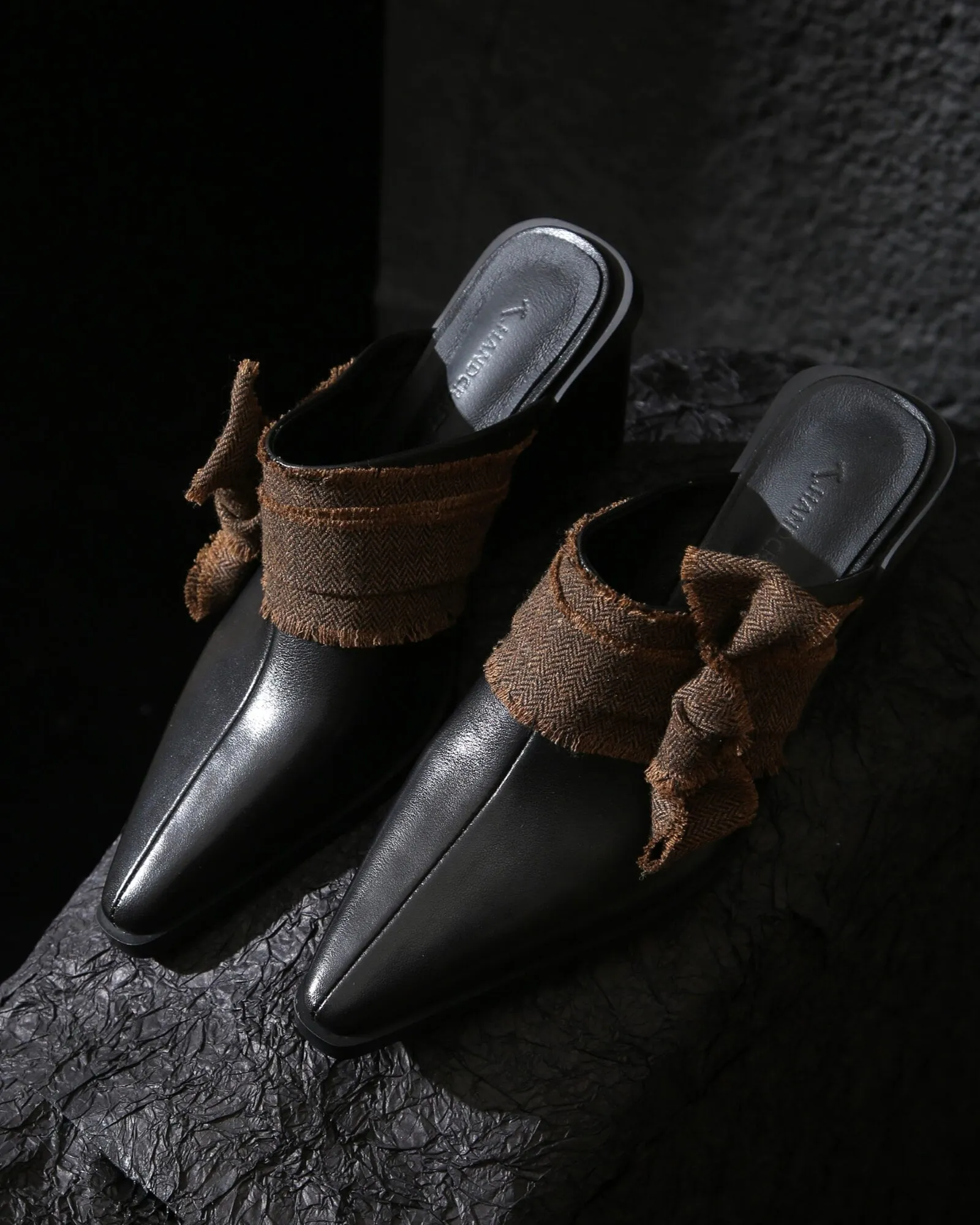 Manda - Bow Embellished Mules