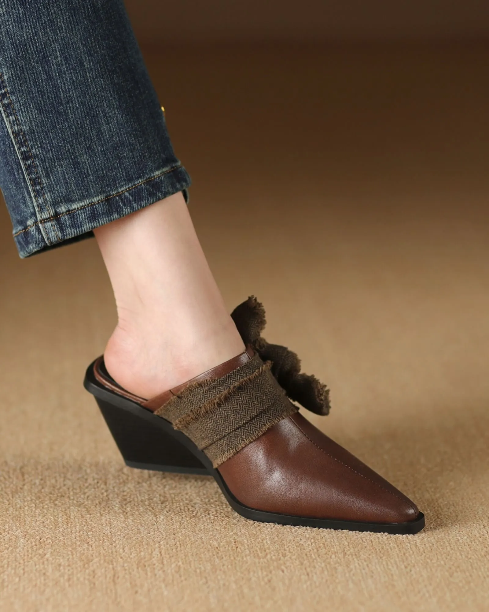 Manda - Bow Embellished Mules
