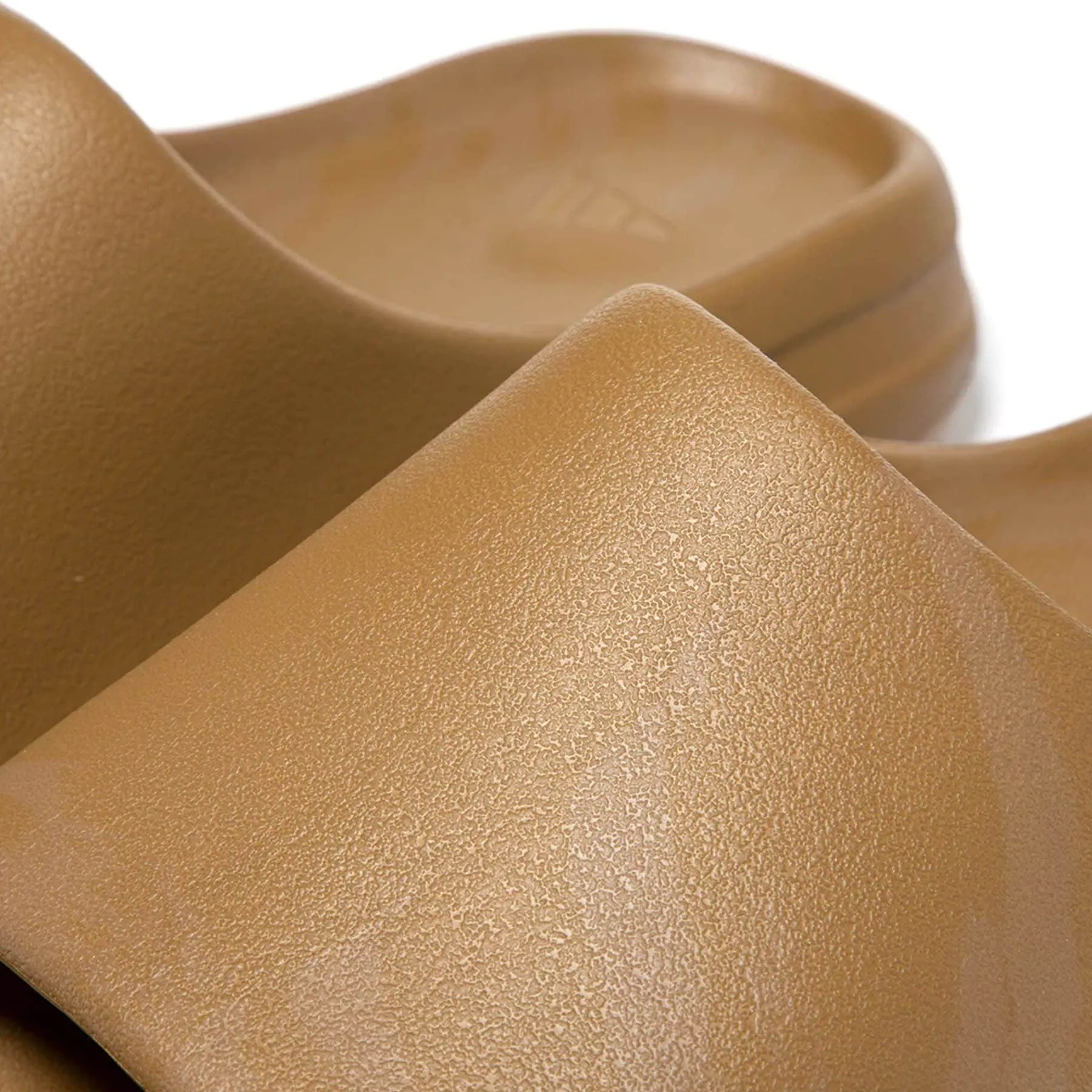 YEEZY SLIDES OCHRE